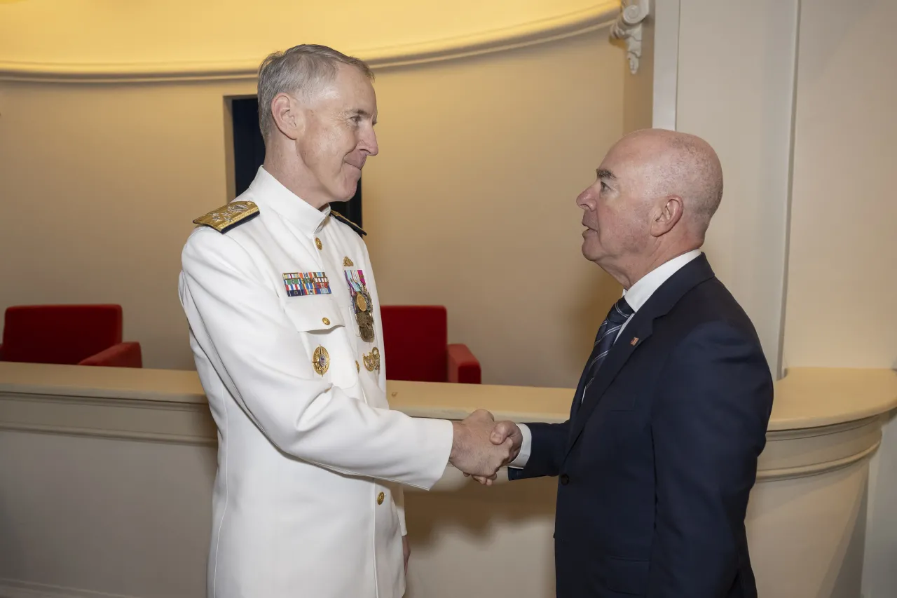 Image: DHS Secretary Alejandro Mayorkas Attends the USCG Vice Commandant’s Change of Watch  (042)