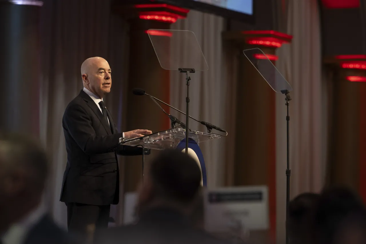 Image: DHS Secretary Alejandro Mayorkas Gives Remarks at USCG Foundation Tribute to The Coast Guard (002)