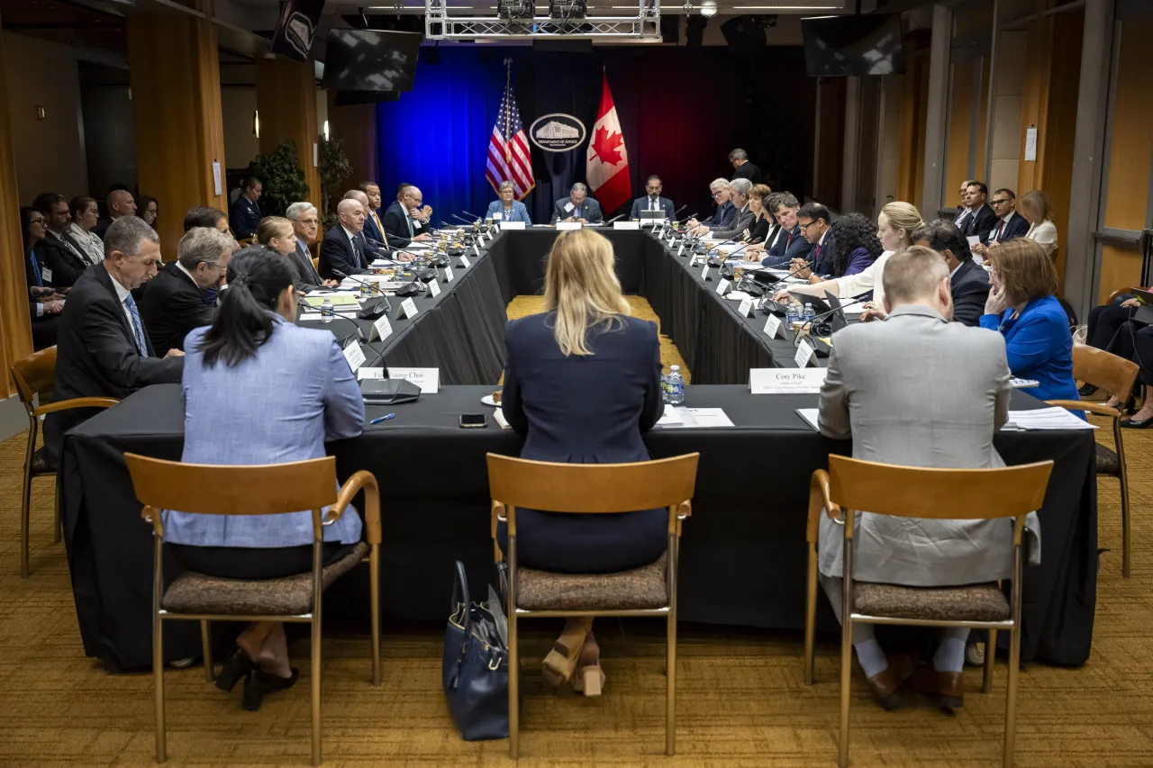 Image: DHS Secretary Alejandro Mayorkas Attends the U.S.-Canada Cross Border Crime Forum  (015)