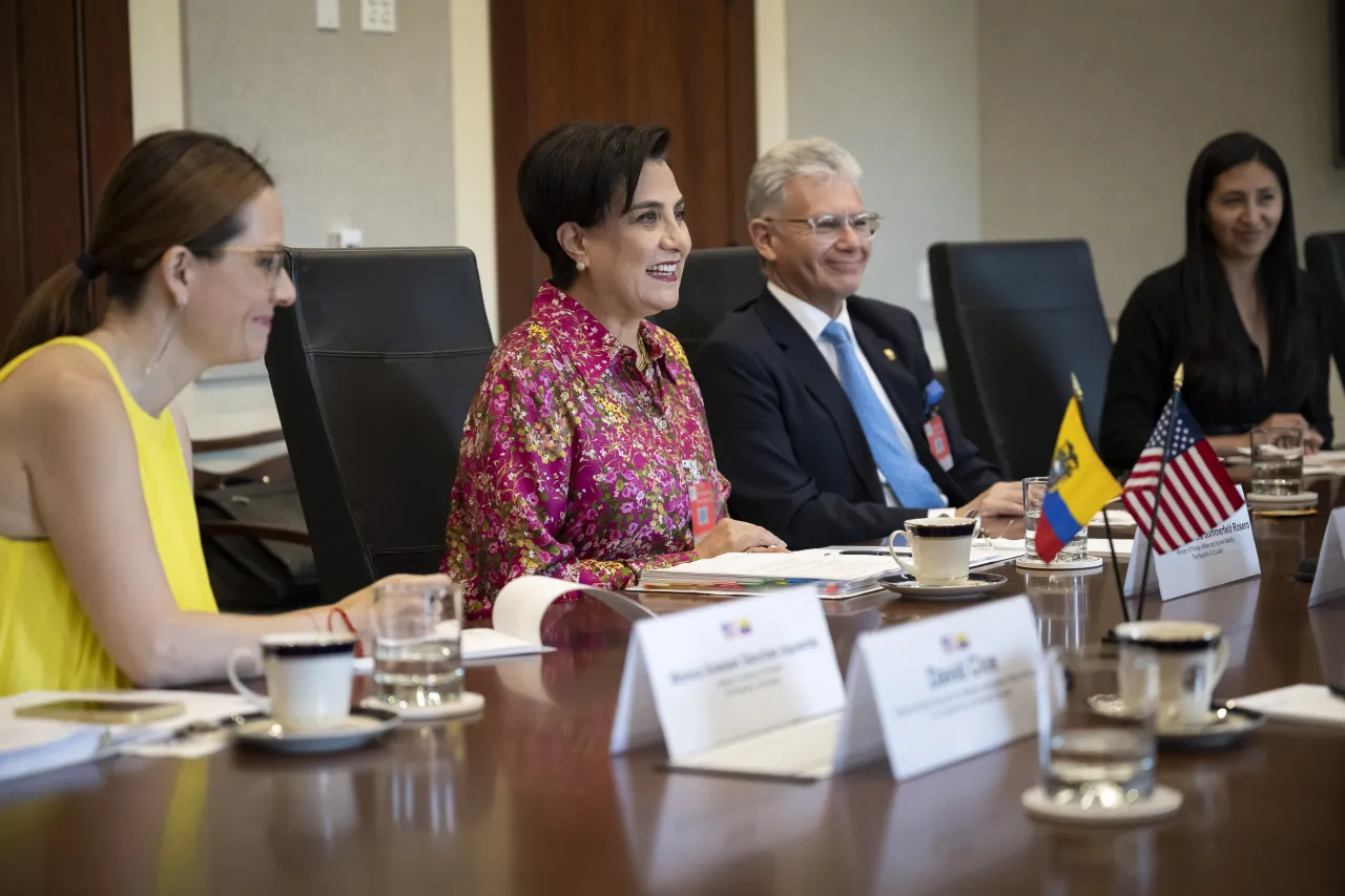 Image: Department of Homeland Security (DHS), Senior Official Performing the Duties of the Deputy Secretary, Kristie Canegallo, attends a Bilateral Meeting with Ecuadorian Minister of Foreign Affairs and Human Mobility  (009)