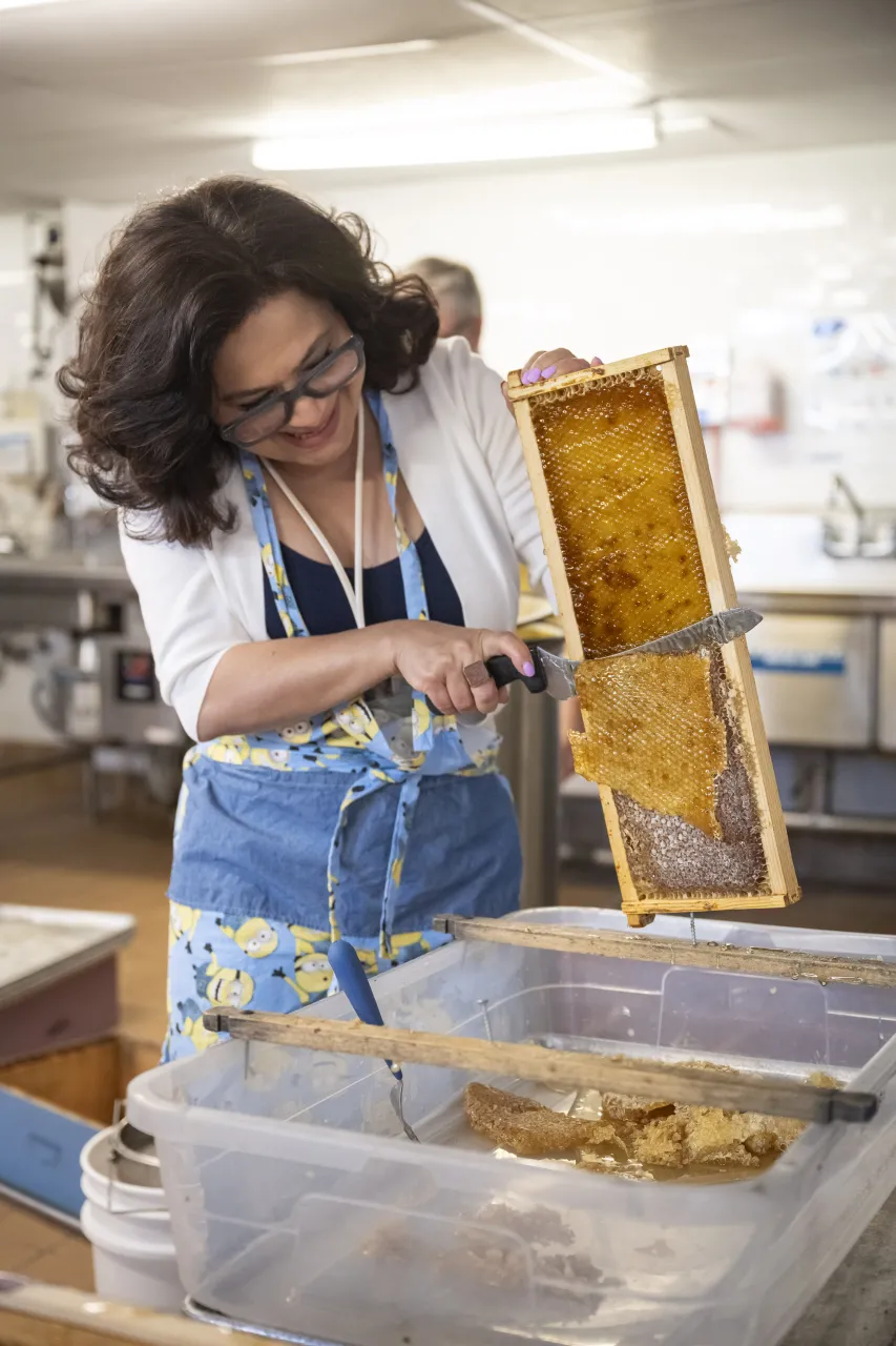 Image: DHS Members Participate in Third Annual St. Elizabeths Honey Extraction (007)