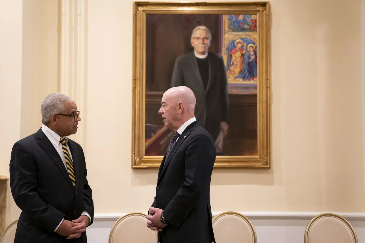 Image: DHS Secretary Alejandro Mayorkas Participates in a Speaker Series at St. John’s Church  (002)