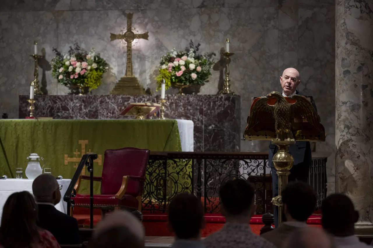 Image: DHS Secretary Alejandro Mayorkas Participates in a Speaker Series at St. John’s Church  (011)