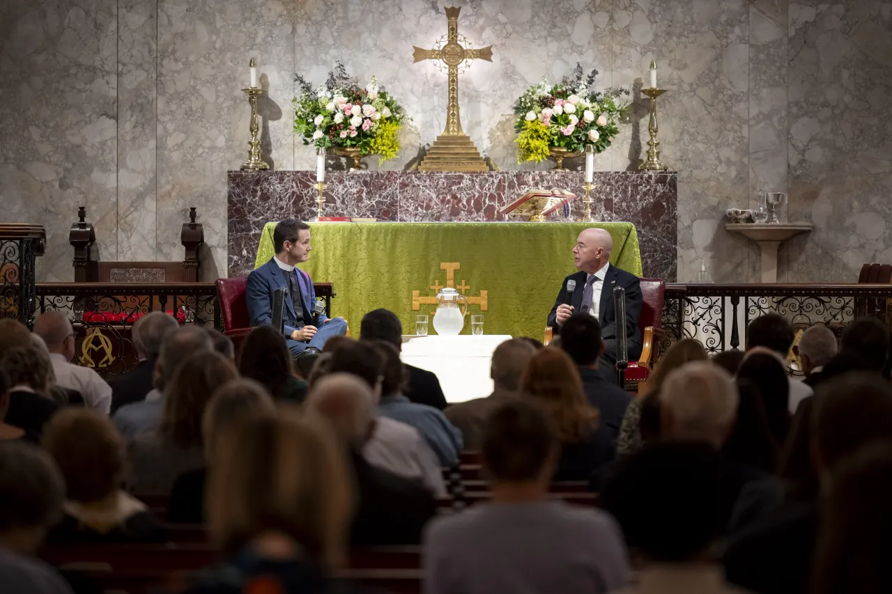 Image: DHS Secretary Alejandro Mayorkas Participates in a Speaker Series at St. John’s Church  (020)