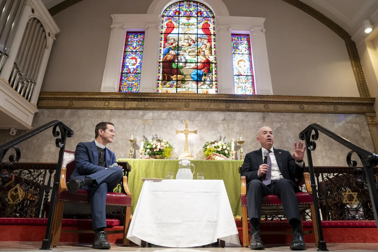 Image: DHS Secretary Alejandro Mayorkas Participates in a Speaker Series at St. John’s Church  (022)