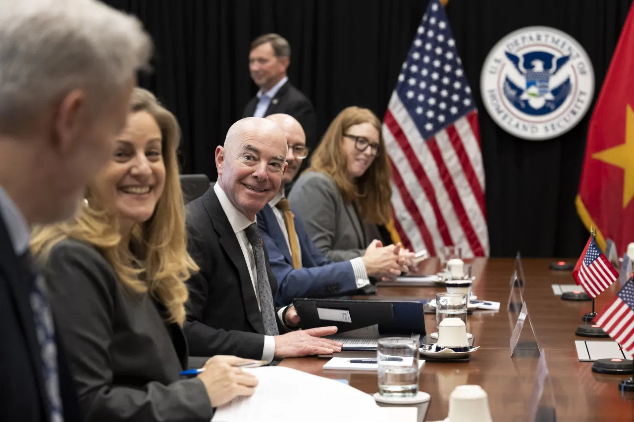 Image: DHS Secretary Alejandro Mayorkas Participates in a Bilateral Meeting with Vietnamese Minister of Public Security (011)