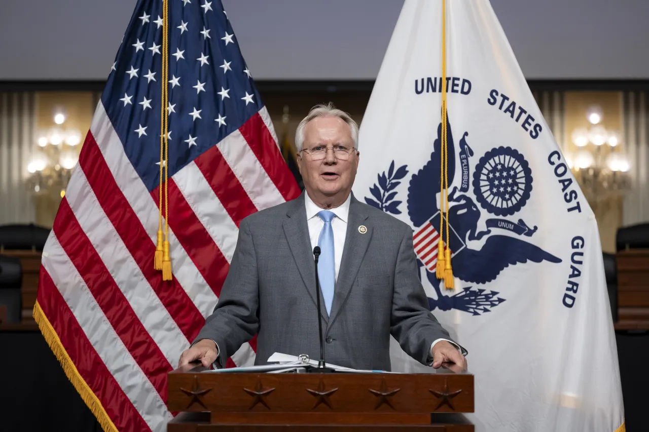 Image: DHS Senior Official Performing the Duties of the Deputy Secretary Kristie Canegallo Attends the 234th Birthday of the U.S. Coast Guard Celebration on Capitol Hill (017)