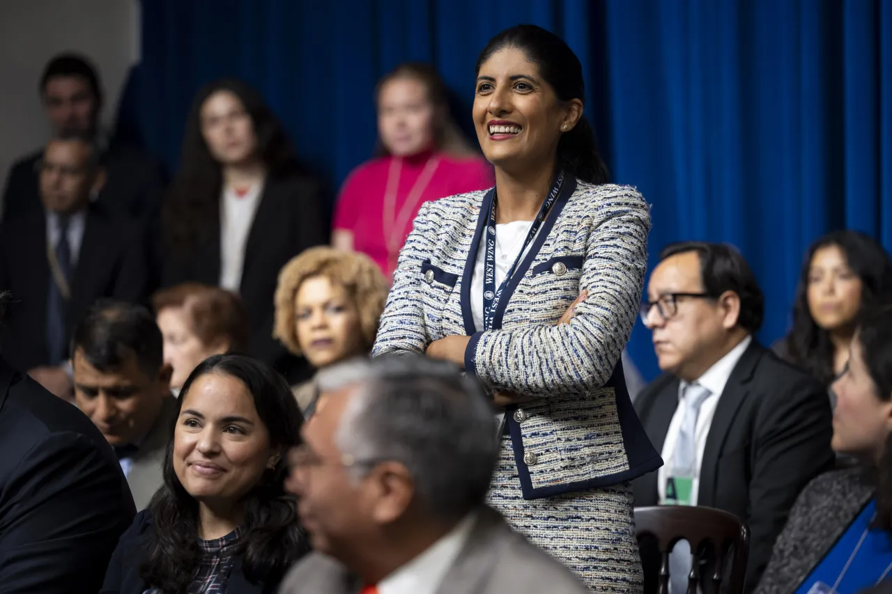 Image: DHS Secretary Alejandro Mayorkas Delivers Remarks at NSC Hispanic Heritage Month Celebration  (009)