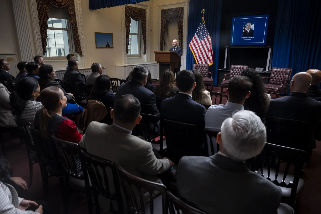 Image: DHS Secretary Alejandro Mayorkas Delivers Remarks at NSC Hispanic Heritage Month Celebration  (012)