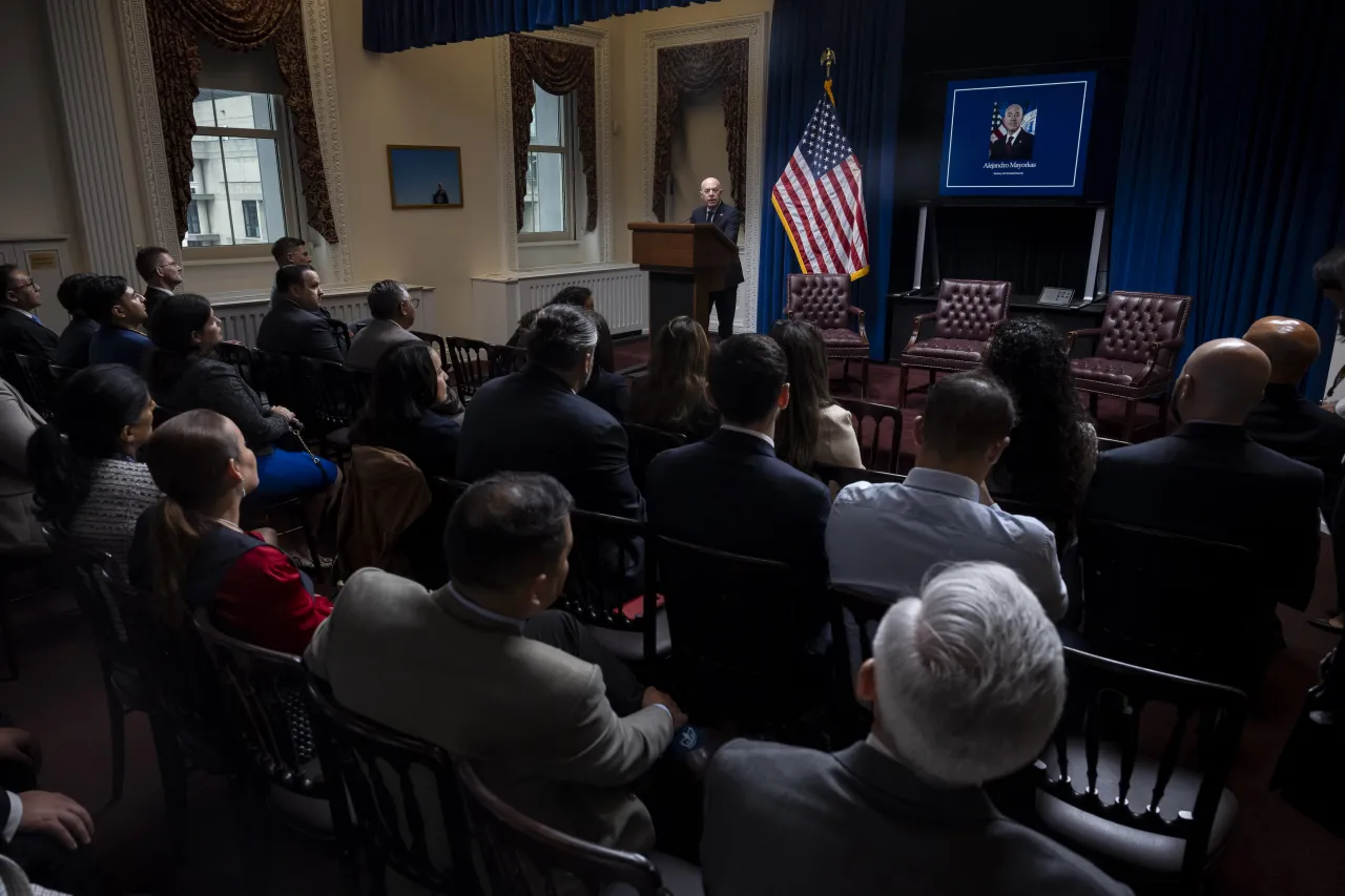 Image: DHS Secretary Alejandro Mayorkas Delivers Remarks at NSC Hispanic Heritage Month Celebration  (013)