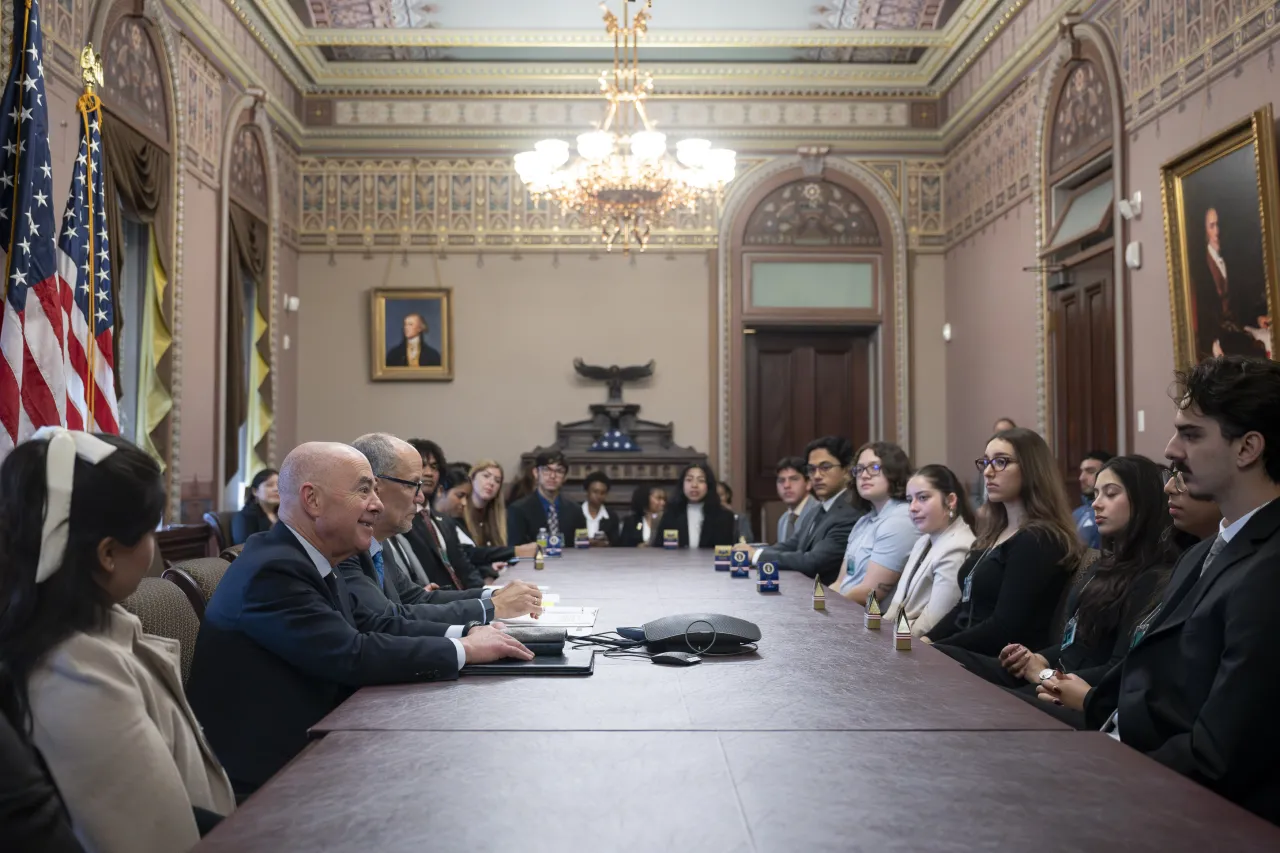 Image: DHS Secretary Alejandro Mayorkas Speaks with NSC Graduate Students  (002)