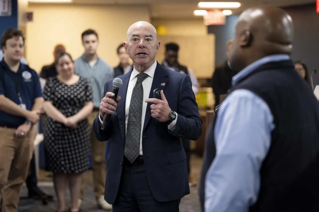 Image: DHS Secretary Alejandro Mayorkas Visits FEMA HQ (008)