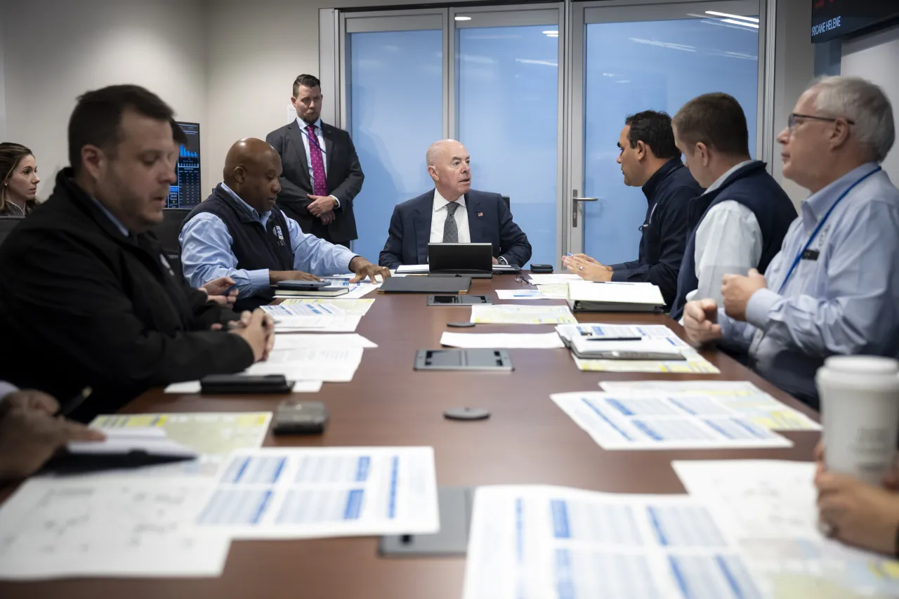 Image: DHS Secretary Alejandro Mayorkas Visits FEMA HQ (019)