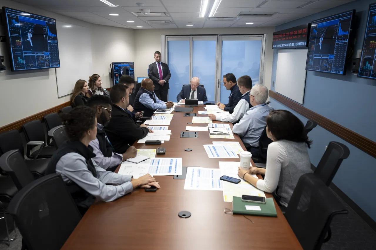 Image: DHS Secretary Alejandro Mayorkas Visits FEMA HQ (020)