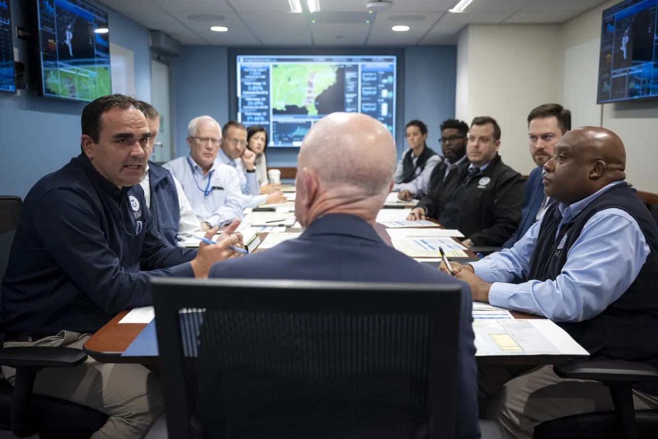 Image: DHS Secretary Alejandro Mayorkas Visits FEMA HQ (023)