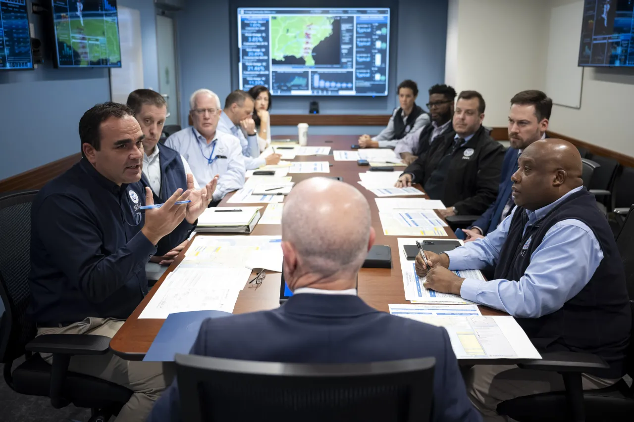 Image: DHS Secretary Alejandro Mayorkas Visits FEMA HQ (024)