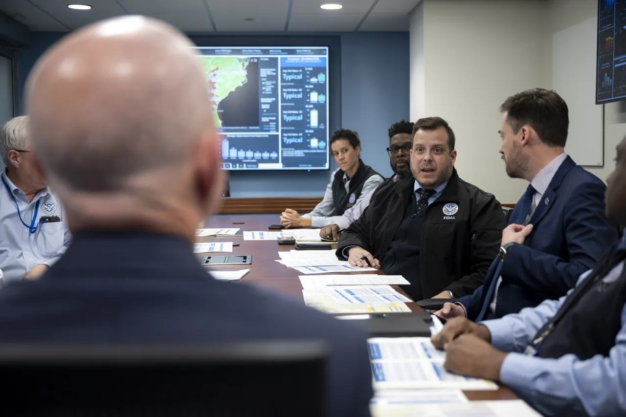 Image: DHS Secretary Alejandro Mayorkas Visits FEMA HQ (026)