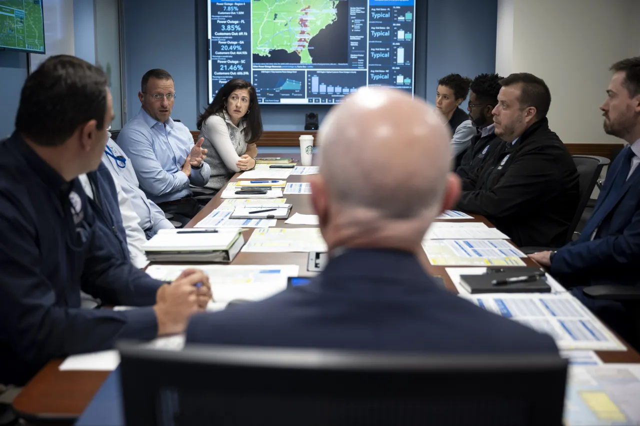 Image: DHS Secretary Alejandro Mayorkas Visits FEMA HQ (029)