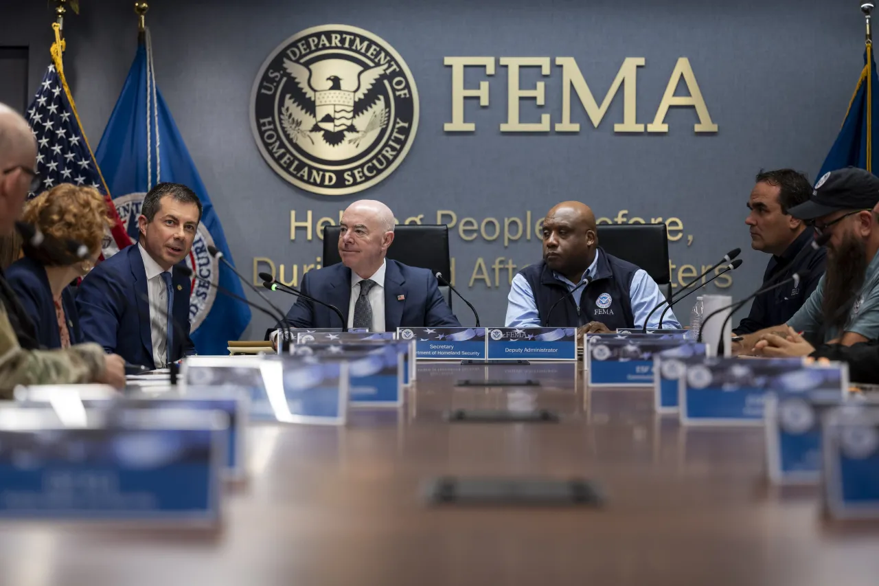 Image: DHS Secretary Alejandro Mayorkas Visits FEMA HQ (043)