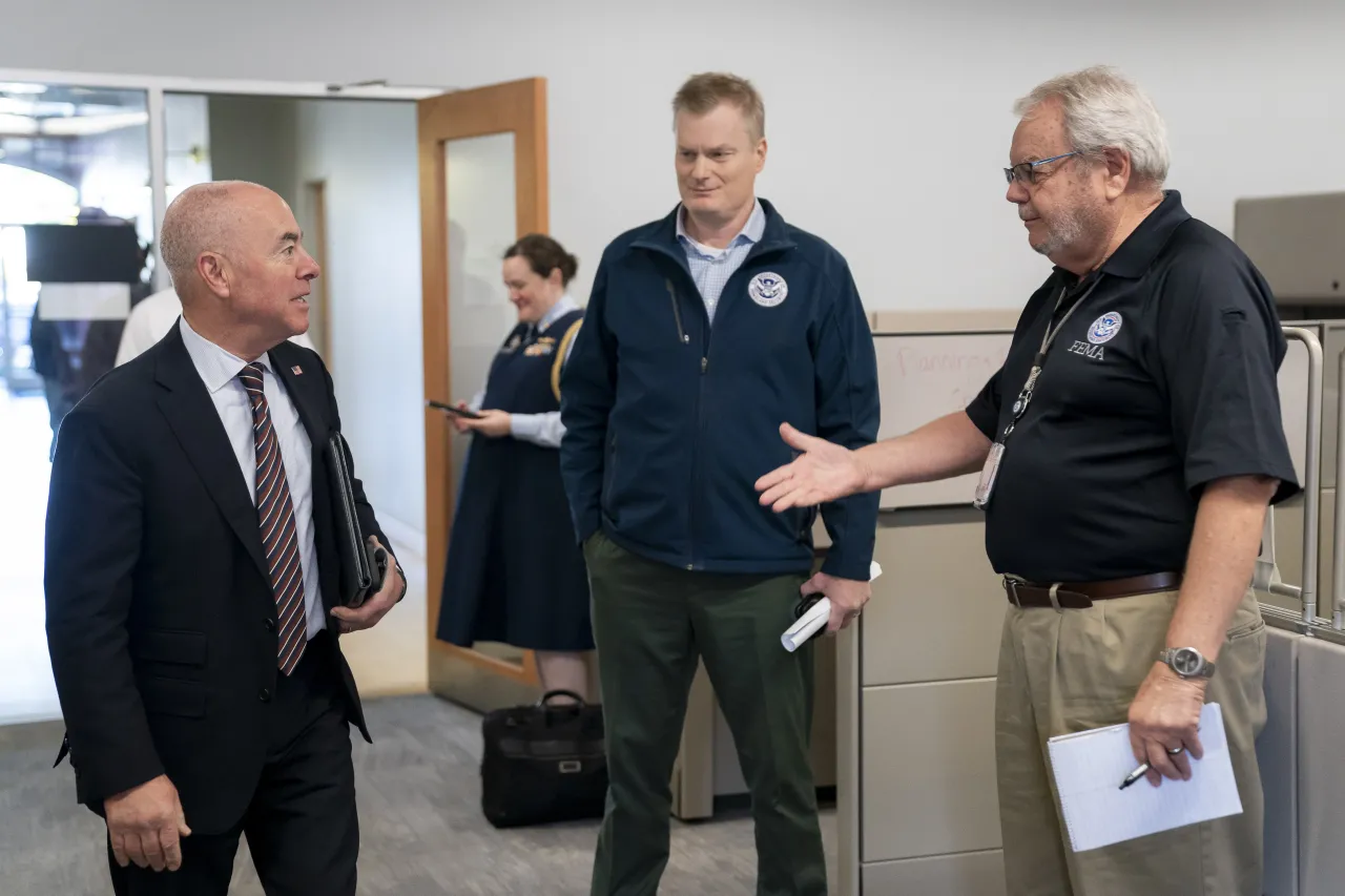 Image: DHS Secretary Alejandro Mayorkas Travels to North Carolina (003)