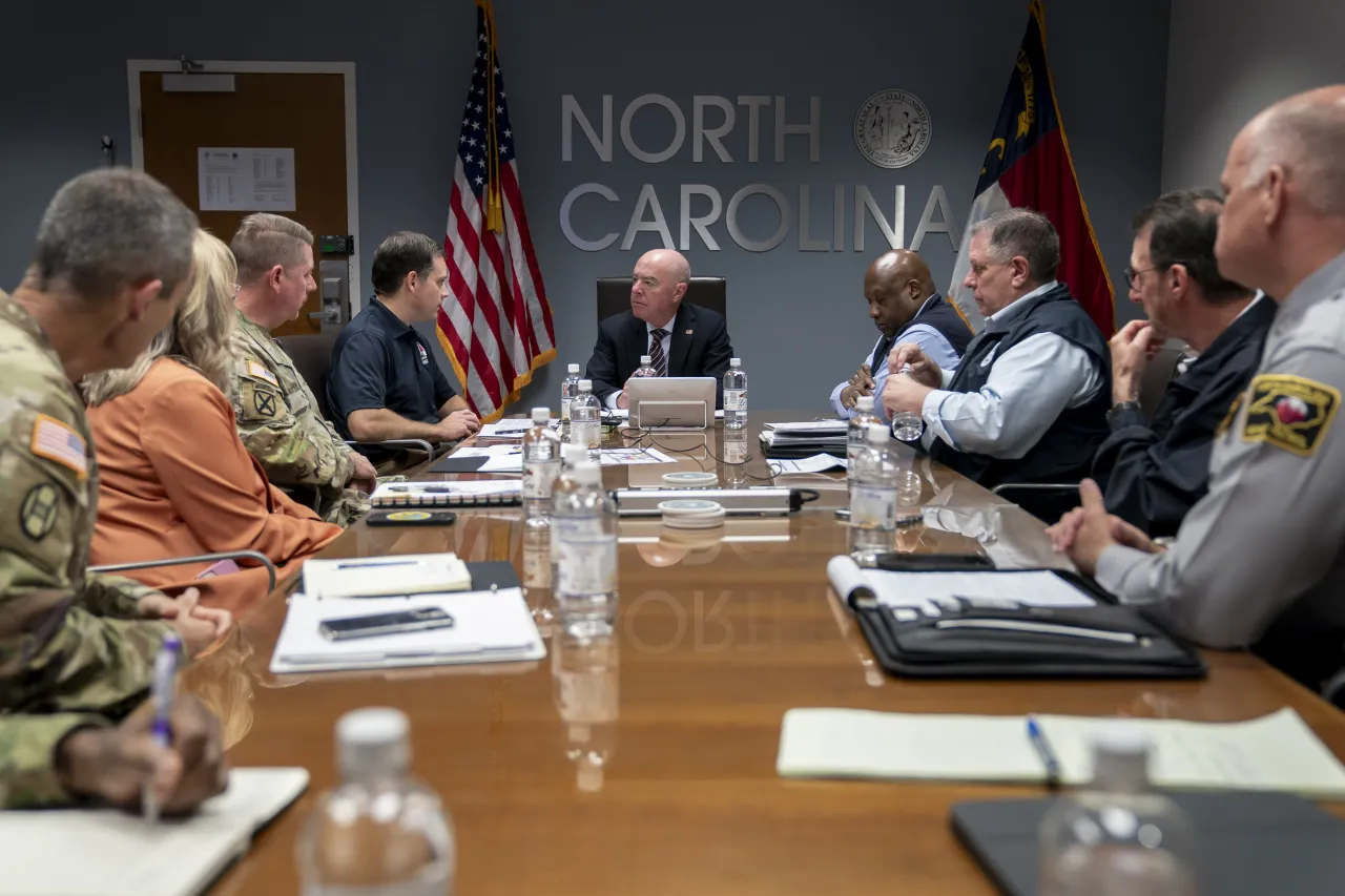 Image: DHS Secretary Alejandro Mayorkas Travels to North Carolina  (024)