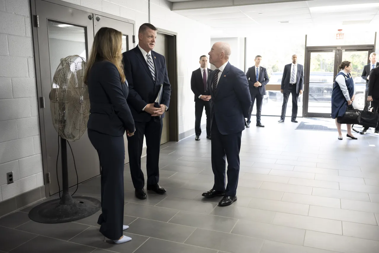 Image: DHS Secretary Alejandro Mayorkas Attends a USSS Special Agent Graduation  (003)