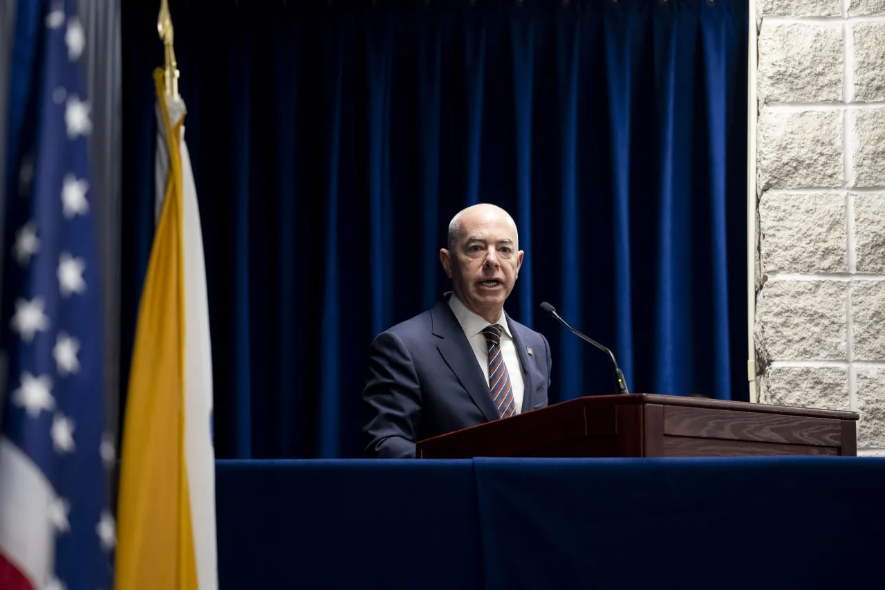 Image: DHS Secretary Alejandro Mayorkas Attends a USSS Special Agent Graduation  (017)