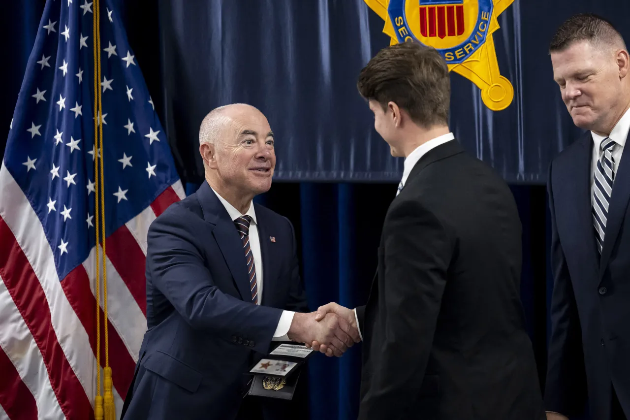 Image: DHS Secretary Alejandro Mayorkas Attends a USSS Special Agent Graduation  (020)