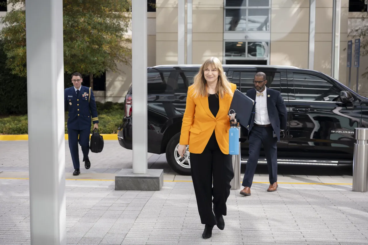 Image: DHS Senior Official Performing the Duties of the Deputy Secretary Kristie Canegallo Participates in a TSA HQ Town Hall Veterans Day Ceremony (001)