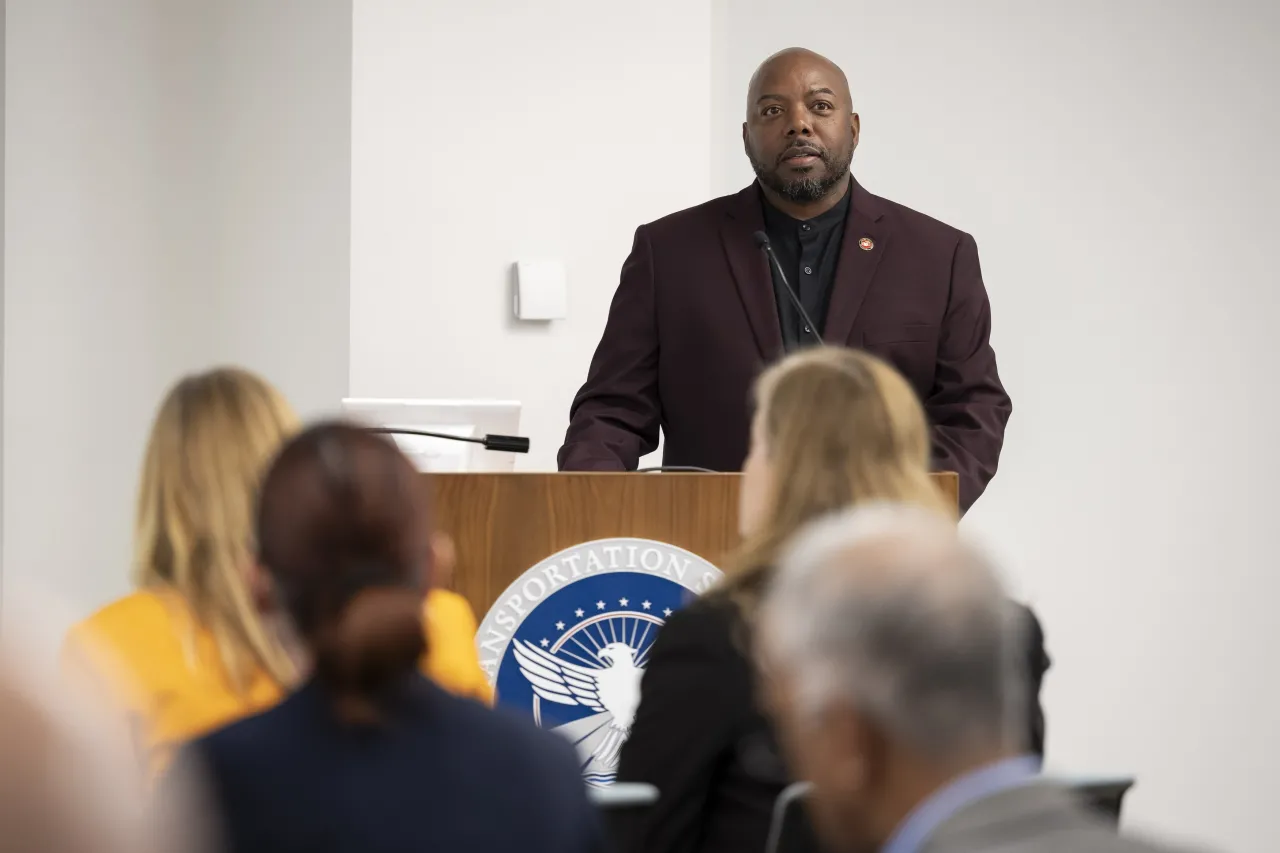 Image: DHS Senior Official Performing the Duties of the Deputy Secretary Kristie Canegallo Participates in a TSA HQ Town Hall Veterans Day Ceremony (017)