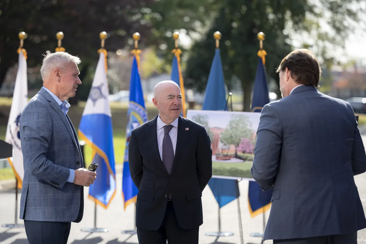 Image: DHS Secretary Alejandro Mayorkas Participates in the Resilience Plaza Groundbreaking Ceremony  (002)