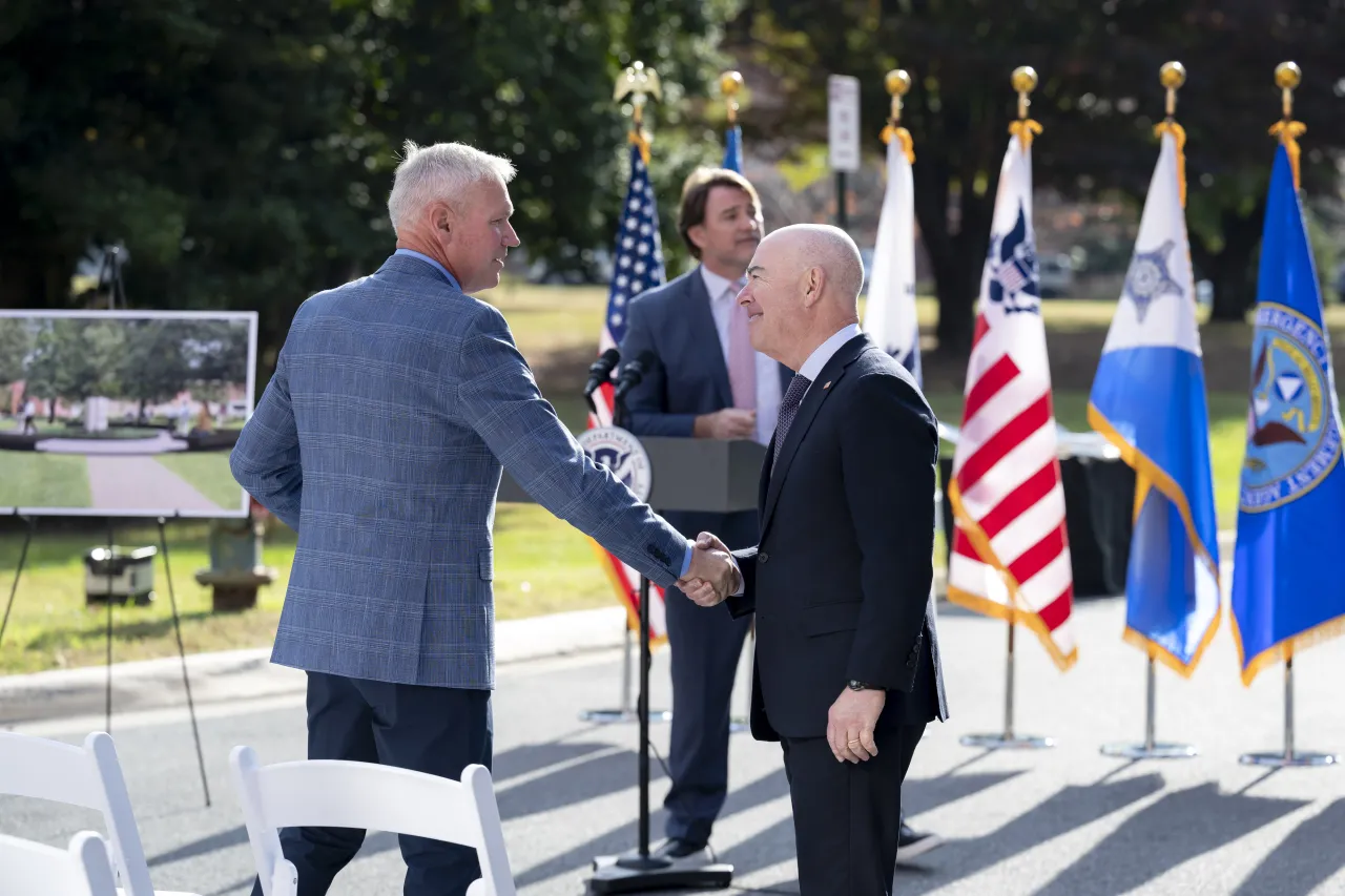 Image: DHS Secretary Alejandro Mayorkas Participates in the Resilience Plaza Groundbreaking Ceremony  (003)