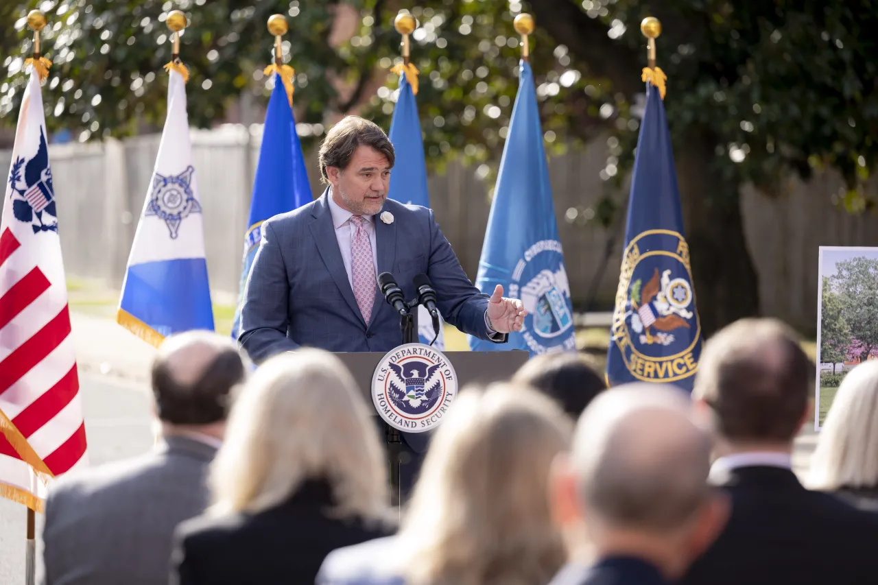 Image: DHS Secretary Alejandro Mayorkas Participates in the Resilience Plaza Groundbreaking Ceremony  (008)