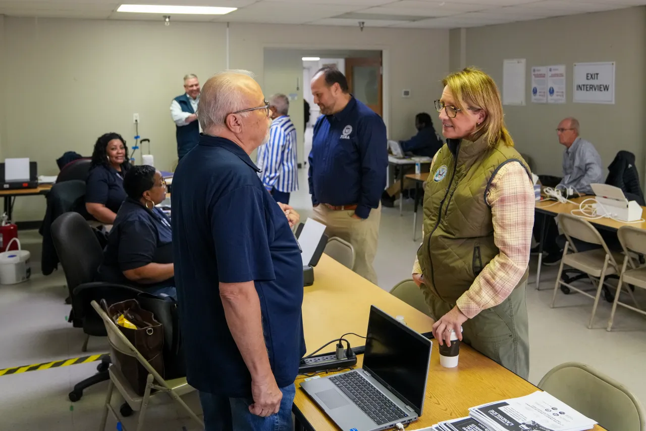 Image: FEMA Administrator Visits Charlotte, North Carolina (004)