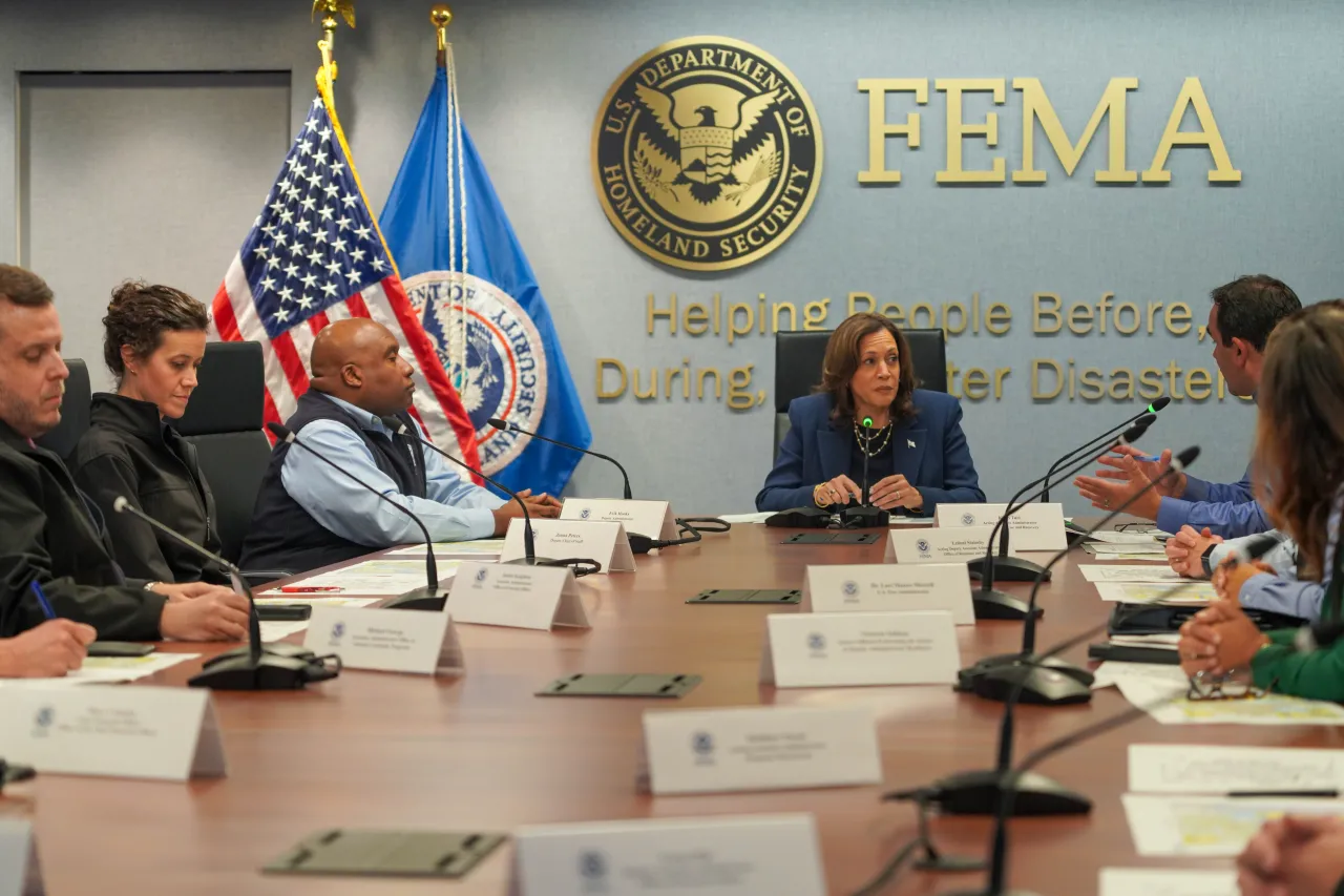 Image: Vice President Harris Visits FEMA