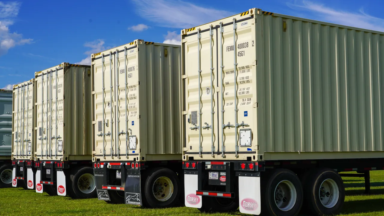 Image: FEMA Distributes Water, MREs, and Tarps in Lowndes County, GA