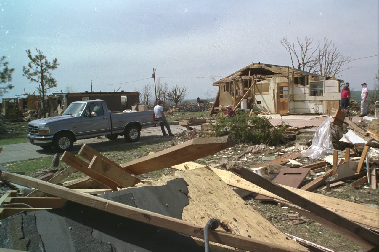 Image: Hurricane Andrew - Houses and Businesses Damaged (31)