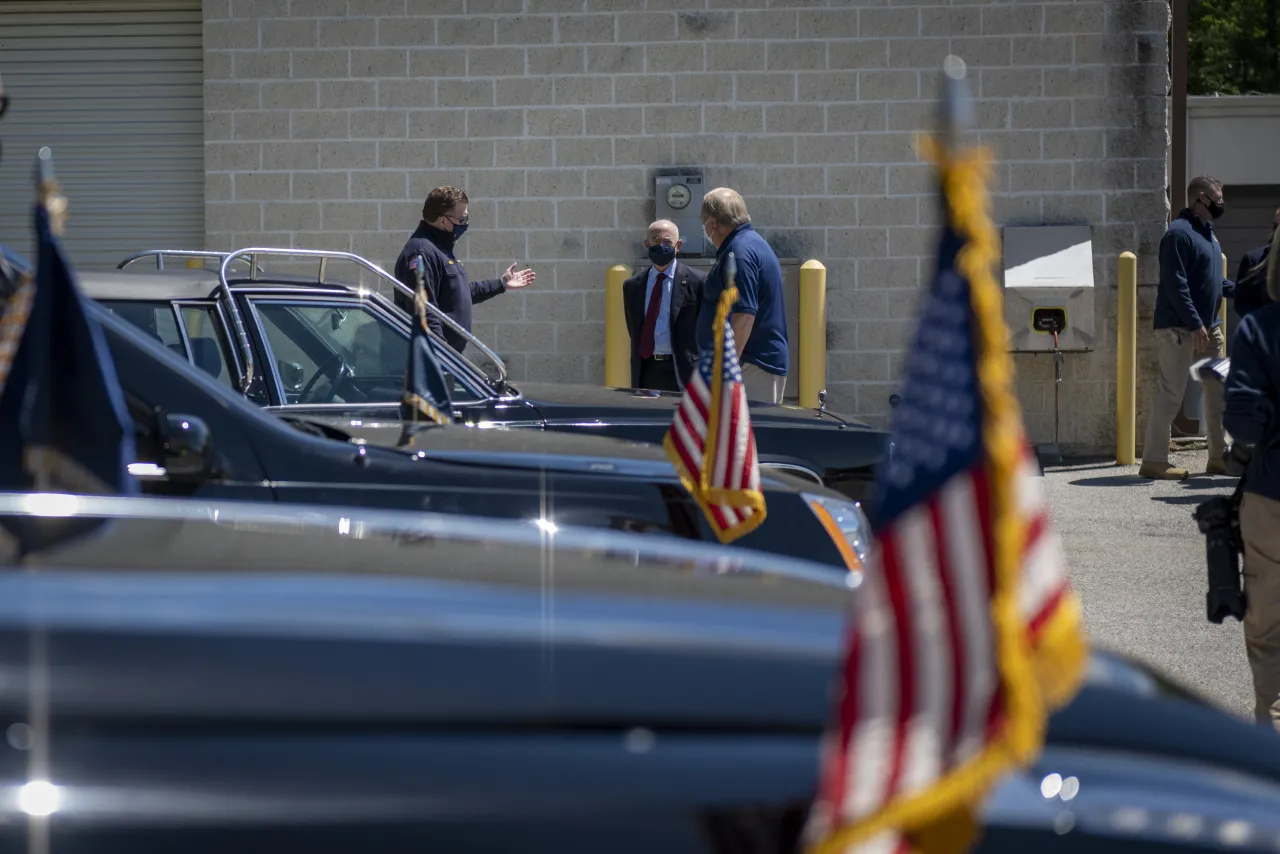 Image: DHS Secretary Alejandro Mayorkas Tours Secret Service Training Center (06)