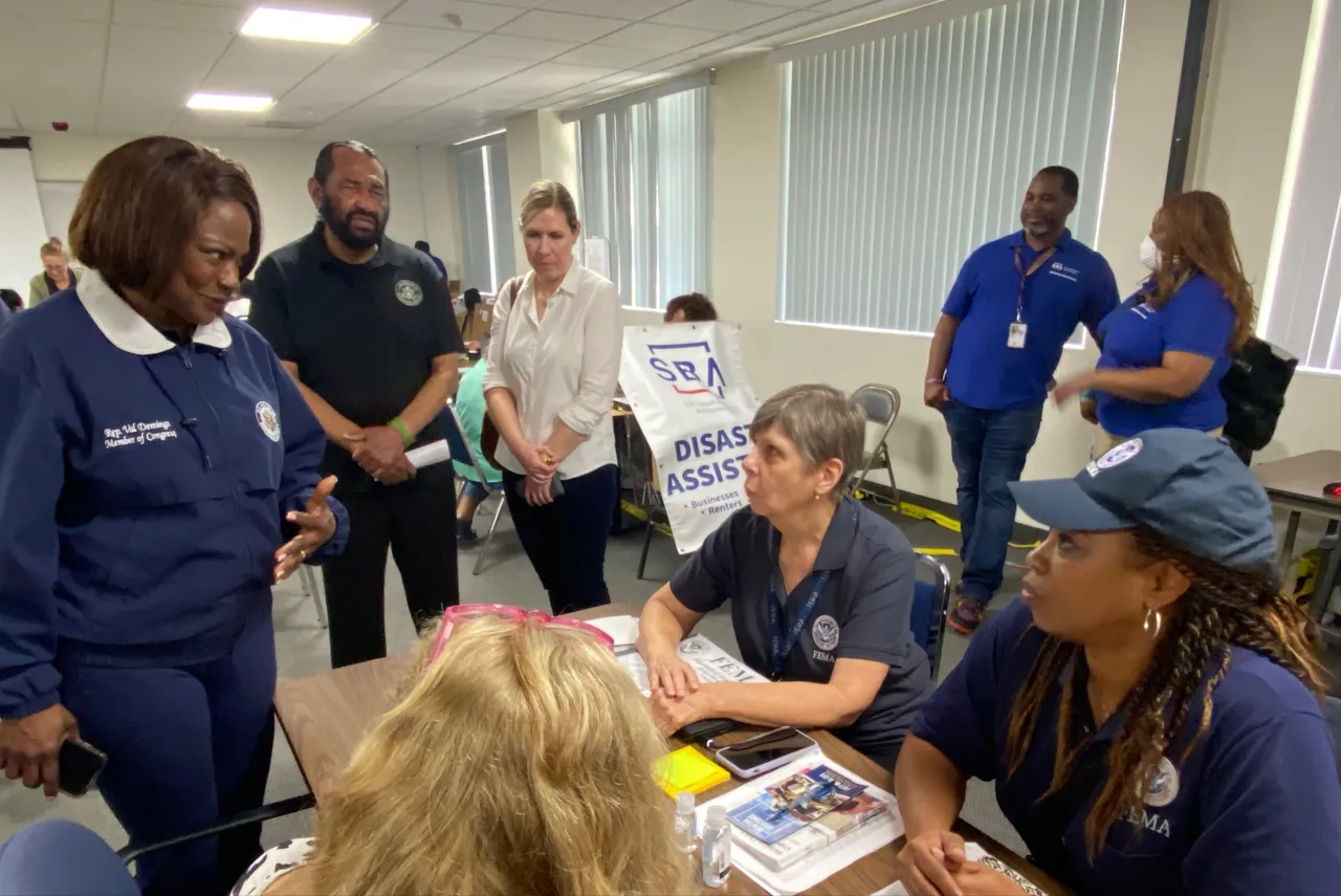 Image: Representatives Al Green and Val Demings Visit a FEMA Disaster Recovery Center (8)