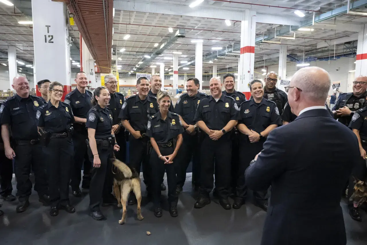 Image: DHS Secretary Alejandro Mayorkas Tours the CBP IMF at JFK (091)