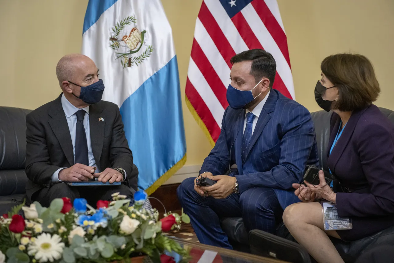 Image: DHS Secretary Alejandro Mayorkas Meets With Guatemala Minister of Government (04)