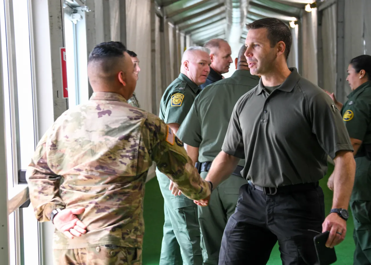 Image: Acting Secretary McAleenan Tours USBP Soft-Sided Facility (20)