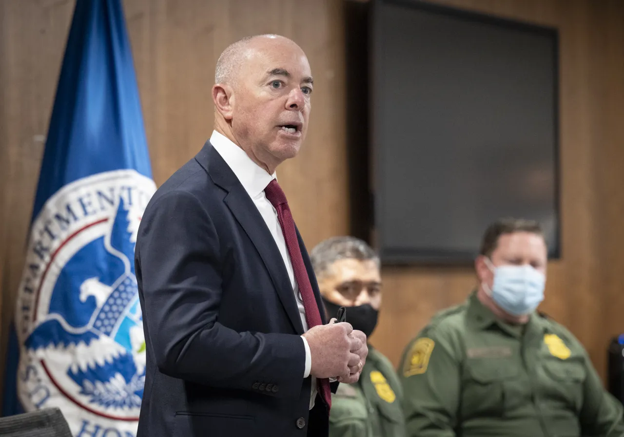 Image: DHS Secretary Alejandro Mayorkas Engages with DHS Employees (020)