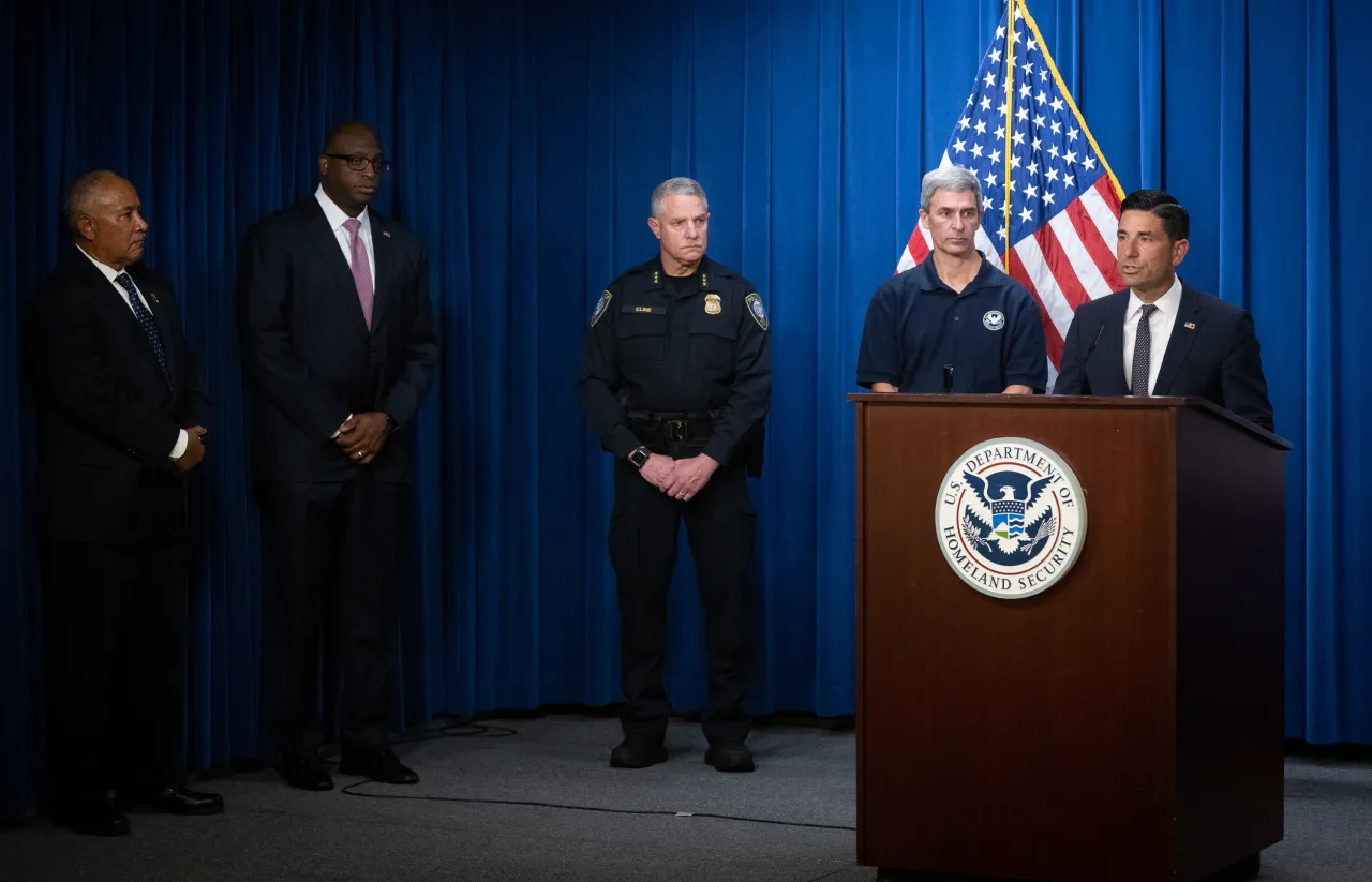 Image: DHS Press Briefing on Shooting of FPS Officers in California (6)