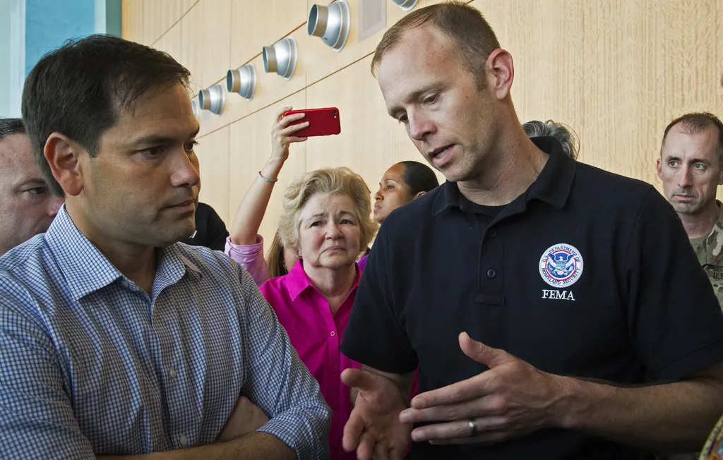 Image: FEMA Administrator Brock Long meets with Senator Marco Rubio