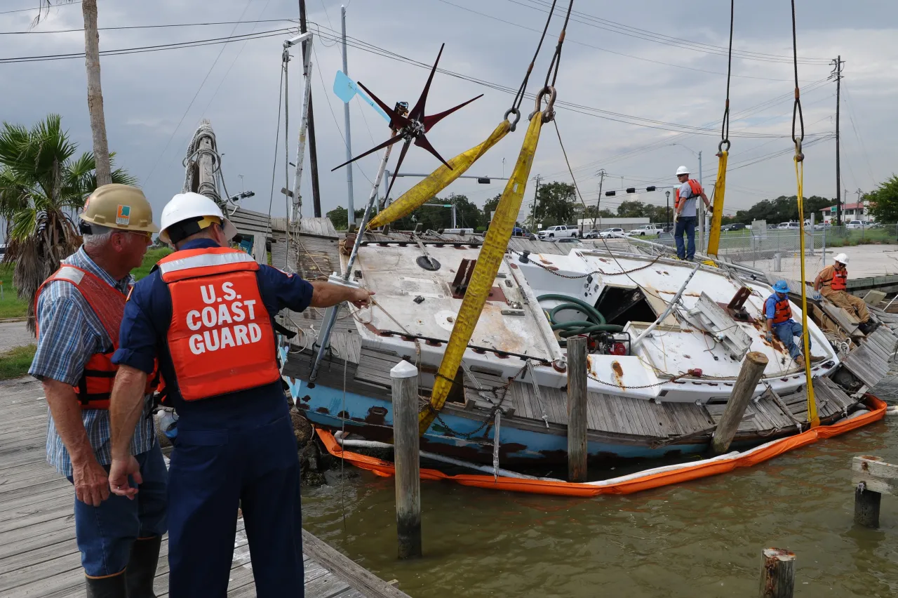 Image: Coast Guard works with partner agencies on vessel removal