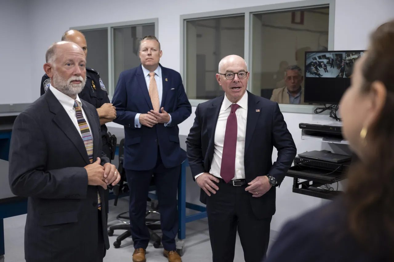 Image: DHS Secretary Alejandro Mayorkas Tours the CBP IMF at JFK (075)