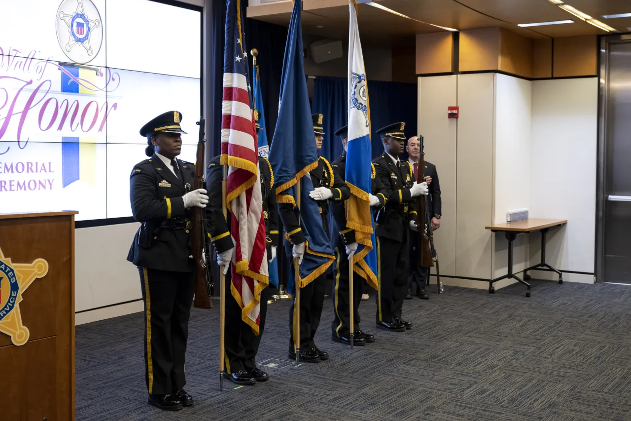 Image: DHS Secretary Alejandro Mayorkas Attends USSS Wall of Honor Ceremony  (005)