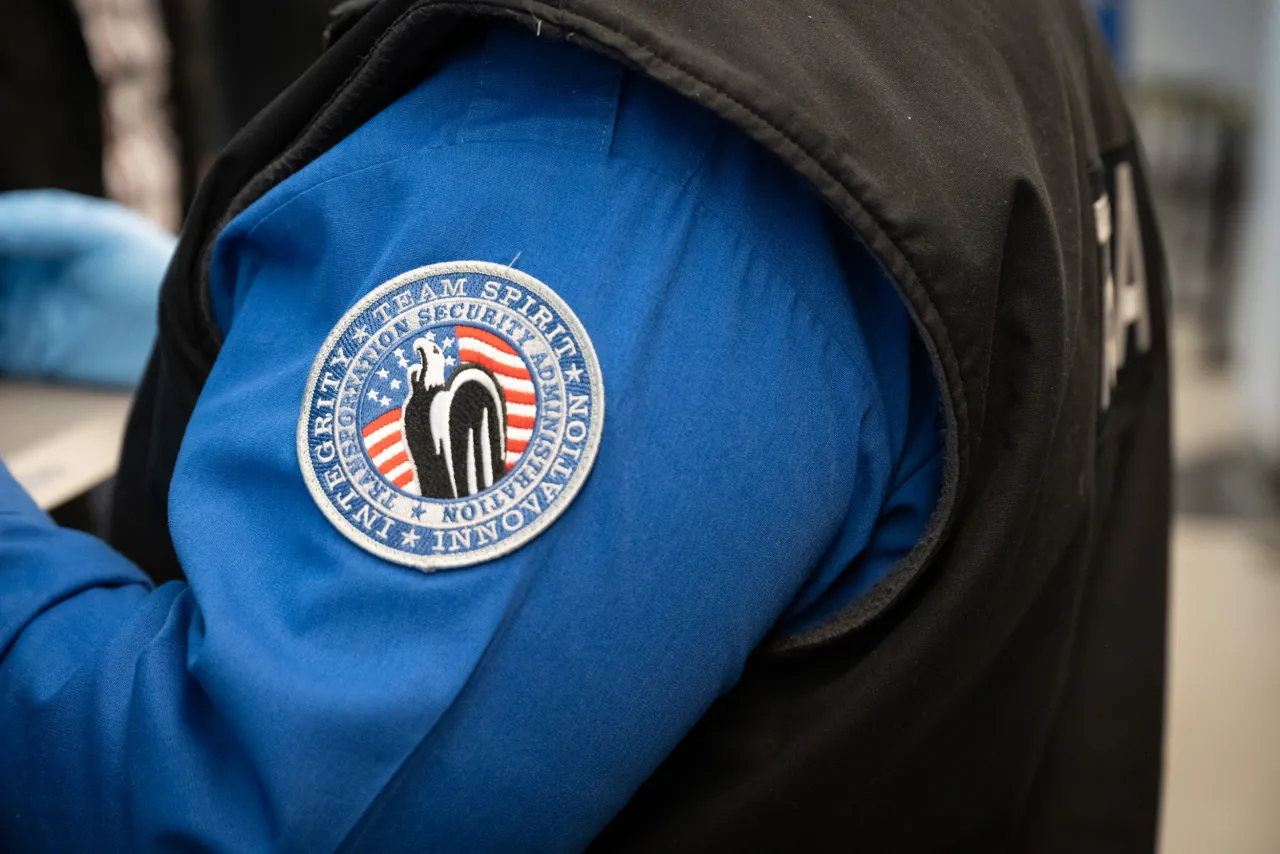 Image: DHS Secretary Alejandro Mayorkas Swears In TSA Administrator(029)