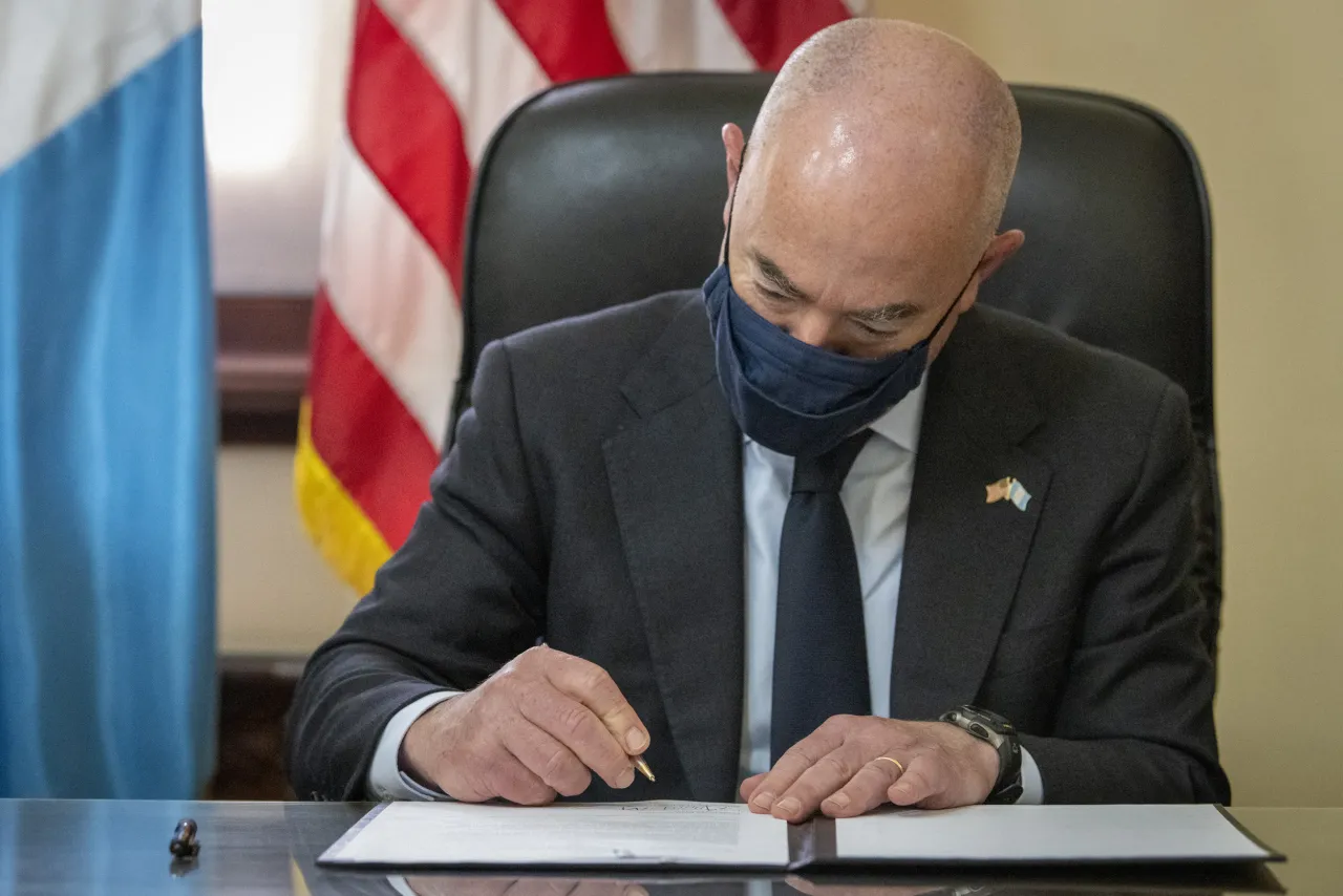 Image: DHS Secretary Alejandro Mayorkas Meets With Guatemala Minister of Government (09)